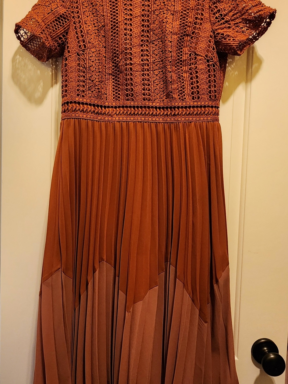 Women's Böhme Crochet Bodice Pleated Maxi Dress - Rust